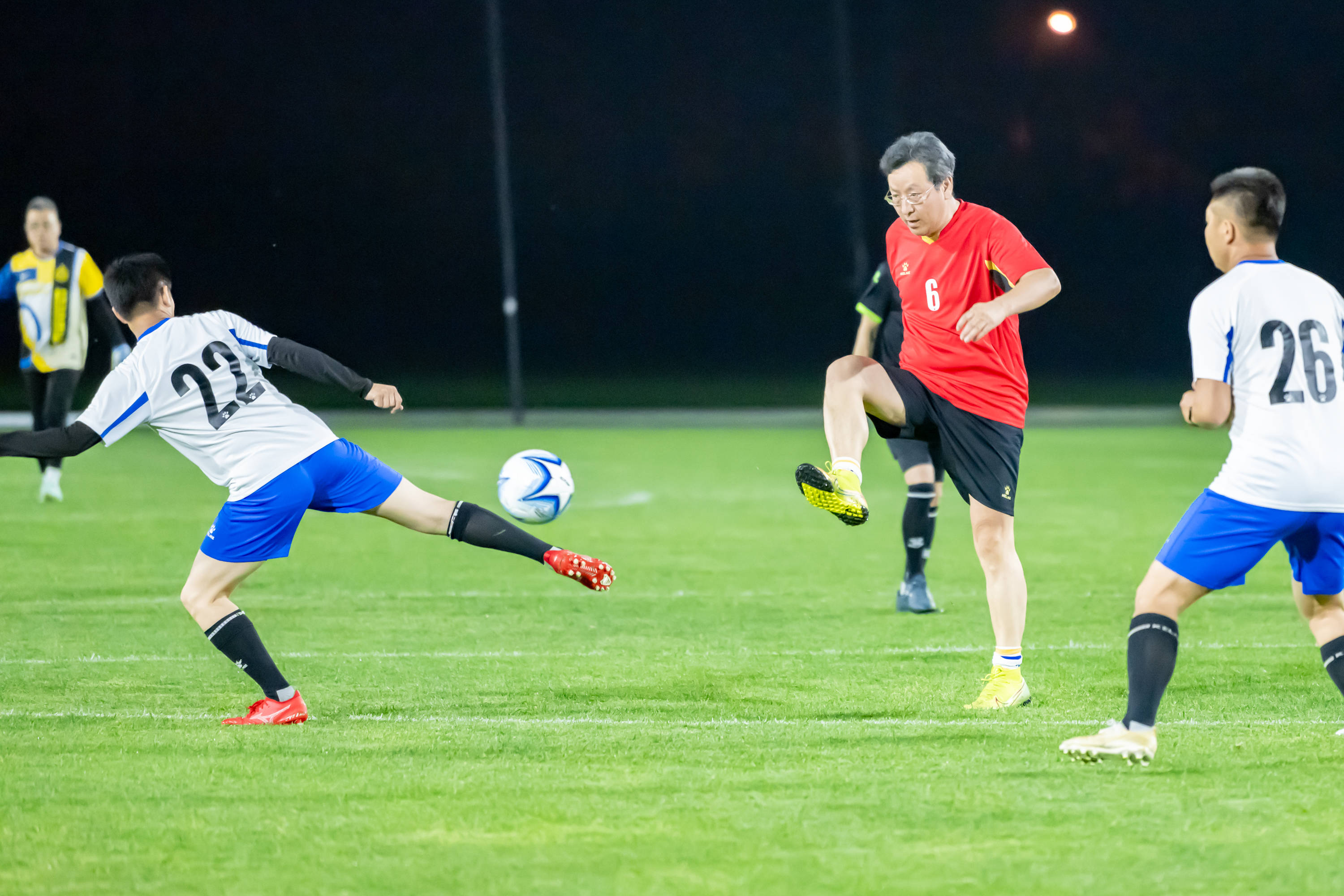 但齐达内不 但齐达内不